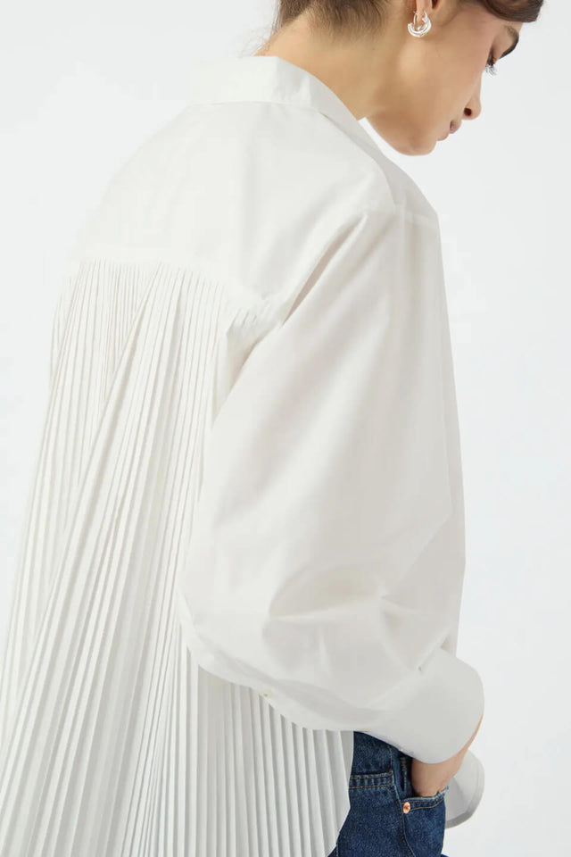 Orla Antwerp Yasmiroza Plissé Hemd