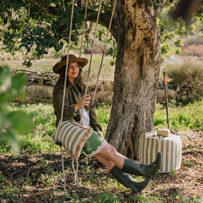 Palais Outdoor Poef Jackie Olijf & Ecru