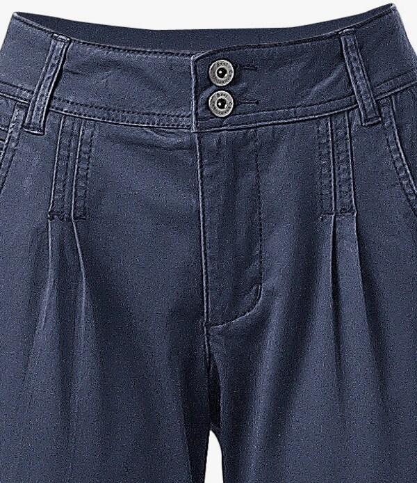 Patrizia Dini By Heine Chinobroek In Licht Toelopend Model Marine