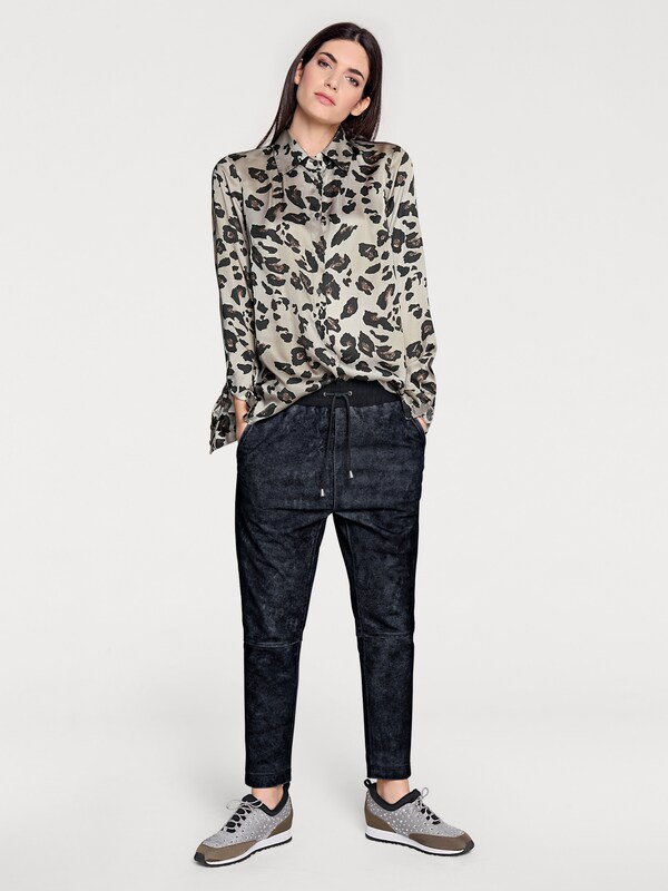 Patrizia Dini By Heine Leren Broek In Jogpantsmodel Marine