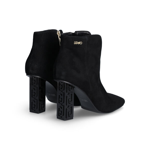 Piampiani Liu Jo Enkellaars Jennifer 05