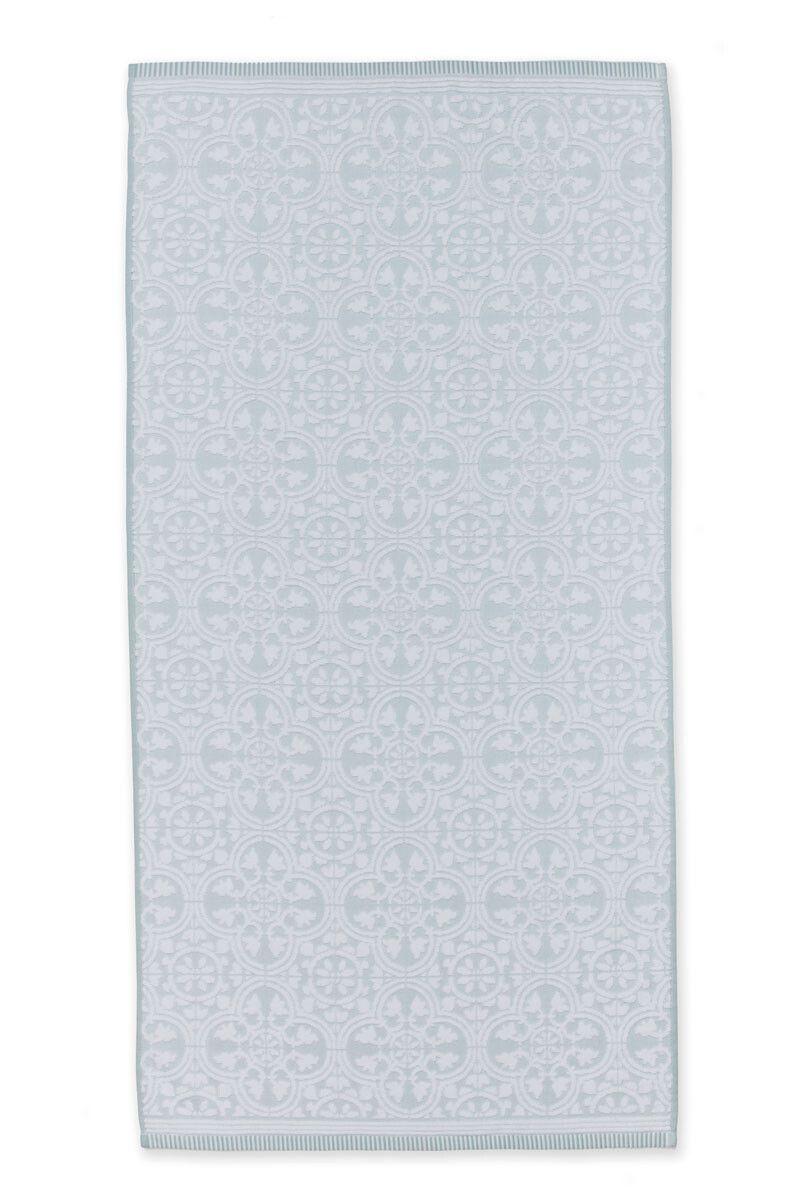 pip studio Grote Handdoek Tile de Pip Lichtblauw 70x140 cm Wit