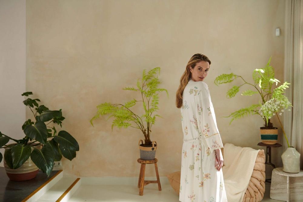 Pip Studio Naomi Kimono Blossom Chique Wit