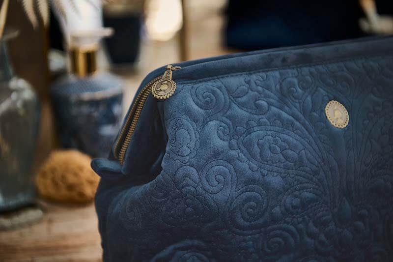 Pip Studio Toilettas Buidel Extra Groot Velvet Quiltey Days Blauw Blauw