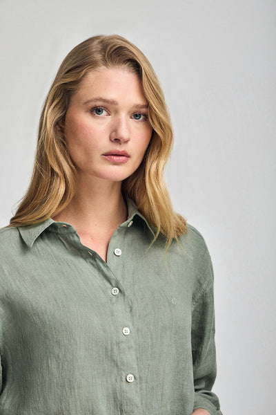 polo club Legergroen linnen hemd met garment dye en geborduurd monogram