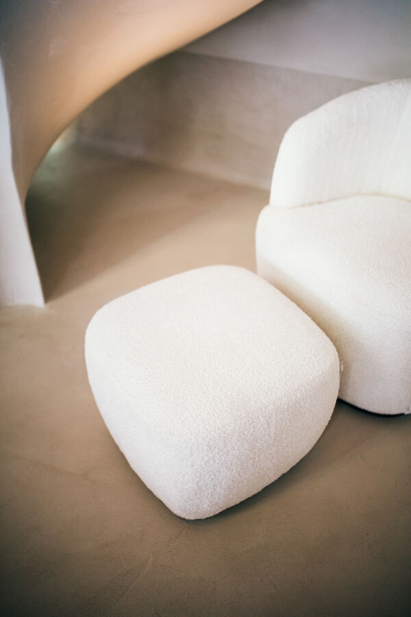 Pomax PORTERVILLE - Poef - Bouclé - L 51 X W 51 X H 41 Cm - Wit