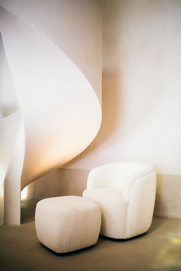 Pomax PORTERVILLE - Poef - Bouclé - L 51 X W 51 X H 41 Cm - Wit