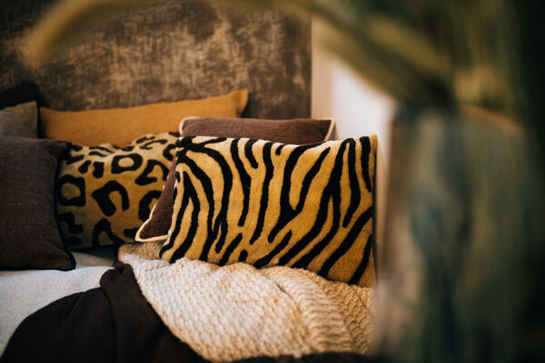 Pomax WILDLIFE - Kussen - Katoen / Linnen - L 50 X W 30 Cm - Donkerbruin