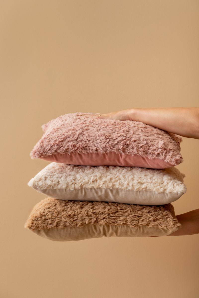 Present Time Cushion Tierno Furry - PT4235WH Off White