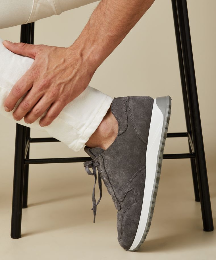 Profuomo Grijze Suède Runner