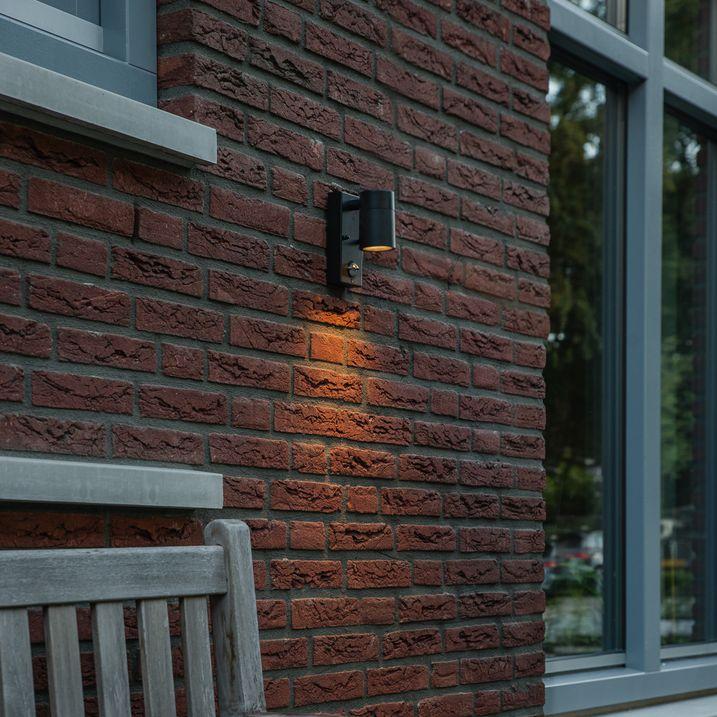 qazqa Buitenwandlamp zwart met bewegingssensor IP44 - Solo