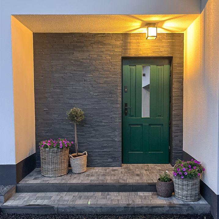 qazqa Industriële buitenplafondlamp zwart 1-lichts - Rotterdam