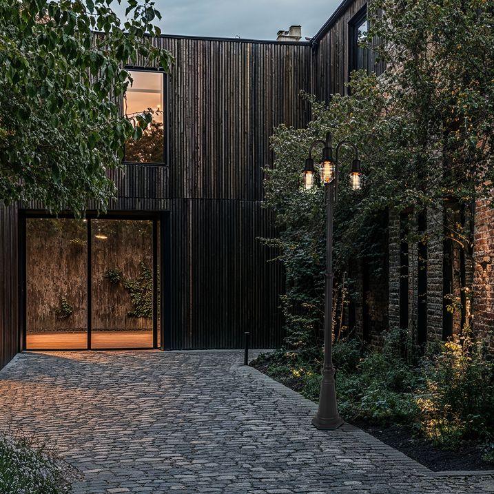 qazqa Landelijke buitenlamp zwart 3-lichts IP44 - Guardado