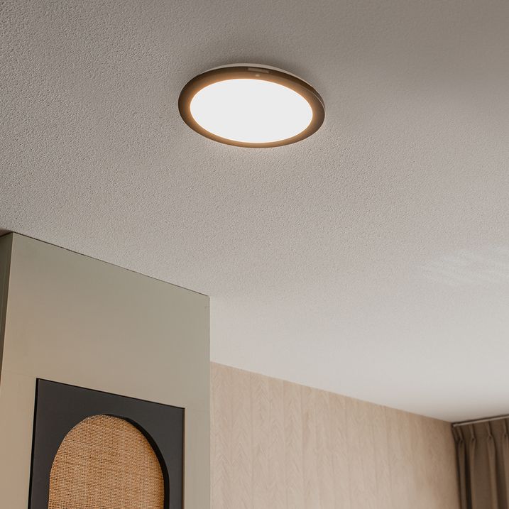 qazqa Plafonnière zwart 30cm incl. LED 3-staps dimbaar IP44 - Steve