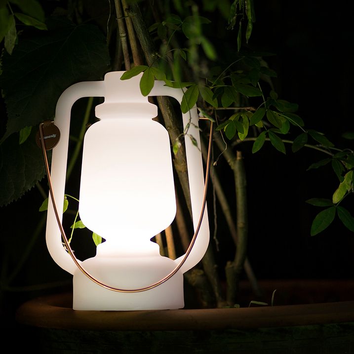 qazqa Tafellamp wit IP44 incl. bluetooth speaker - Storm Music