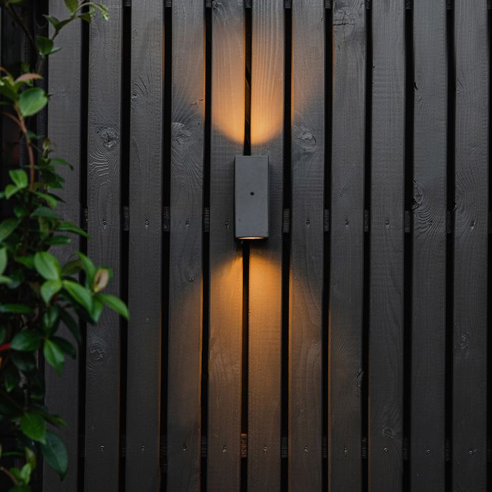 qazqa Wandlamp grijs 2-lichts IP44 met schemersensor - Baleno