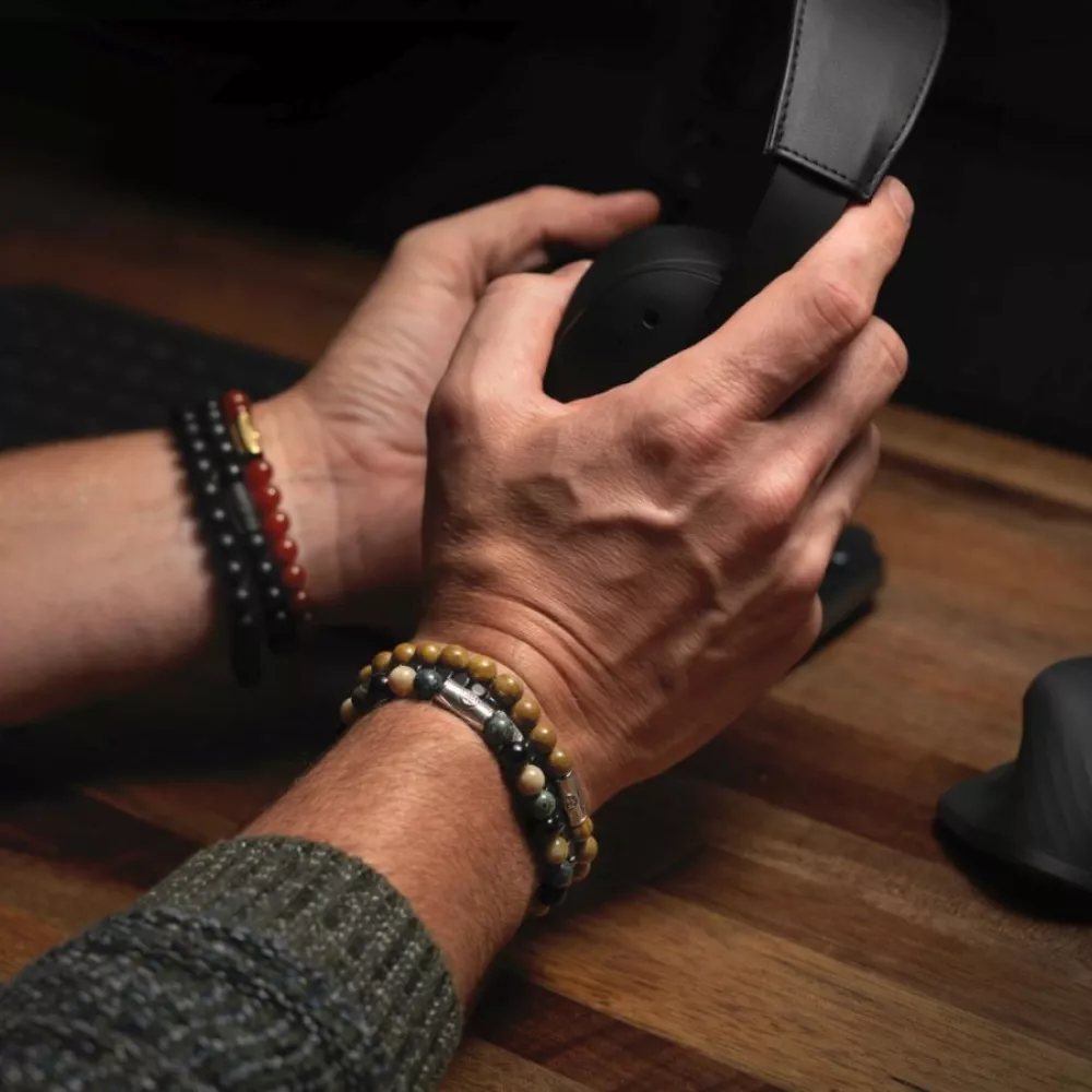 Rebel & Rose Red Agate Yellowgold - 8mm