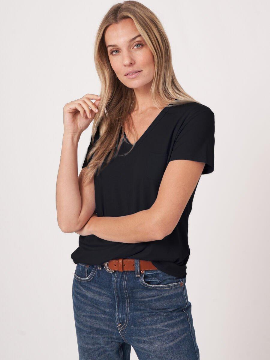 repeat cashmere Basic dames T-shirt met V-hals en borstzak