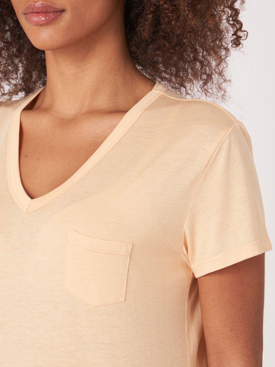 Repeat Cashmere Basic Dames T-shirt Met V-hals En Borstzak