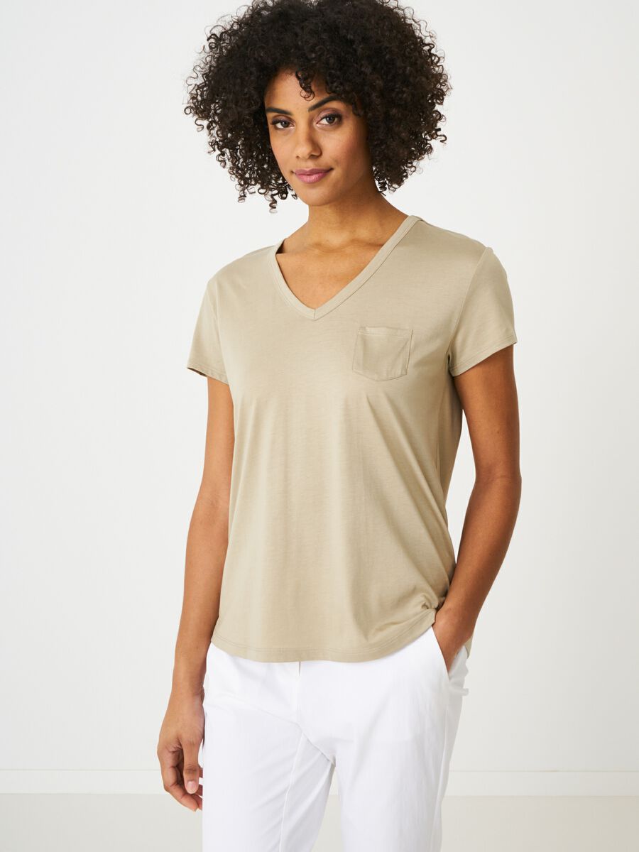repeat cashmere Basic dames T-shirt met V-hals en borstzak
