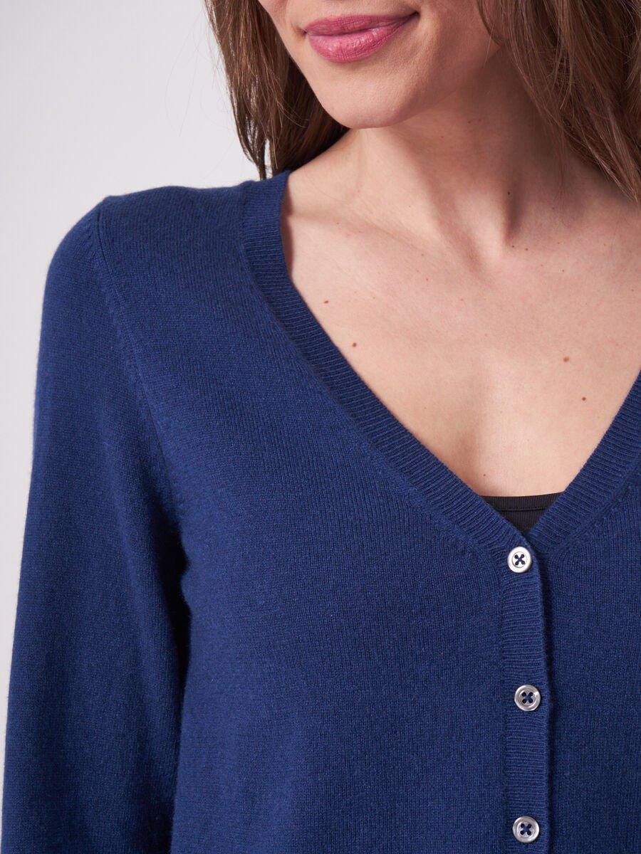 Repeat Cashmere Basic Fijngebreid Vest Met V-hals Van Biologisch Cashmere