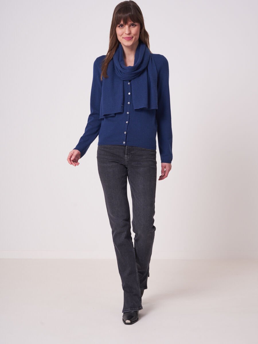 Repeat Cashmere Basic Fijngebreid Vest Met V-hals Van Biologisch Cashmere