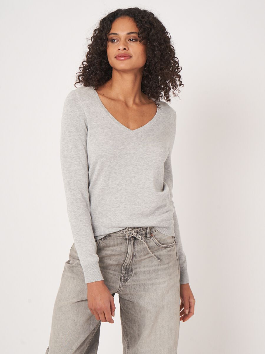 Repeat Cashmere Basic Fijngebreide V-hals Trui In Katoenmix