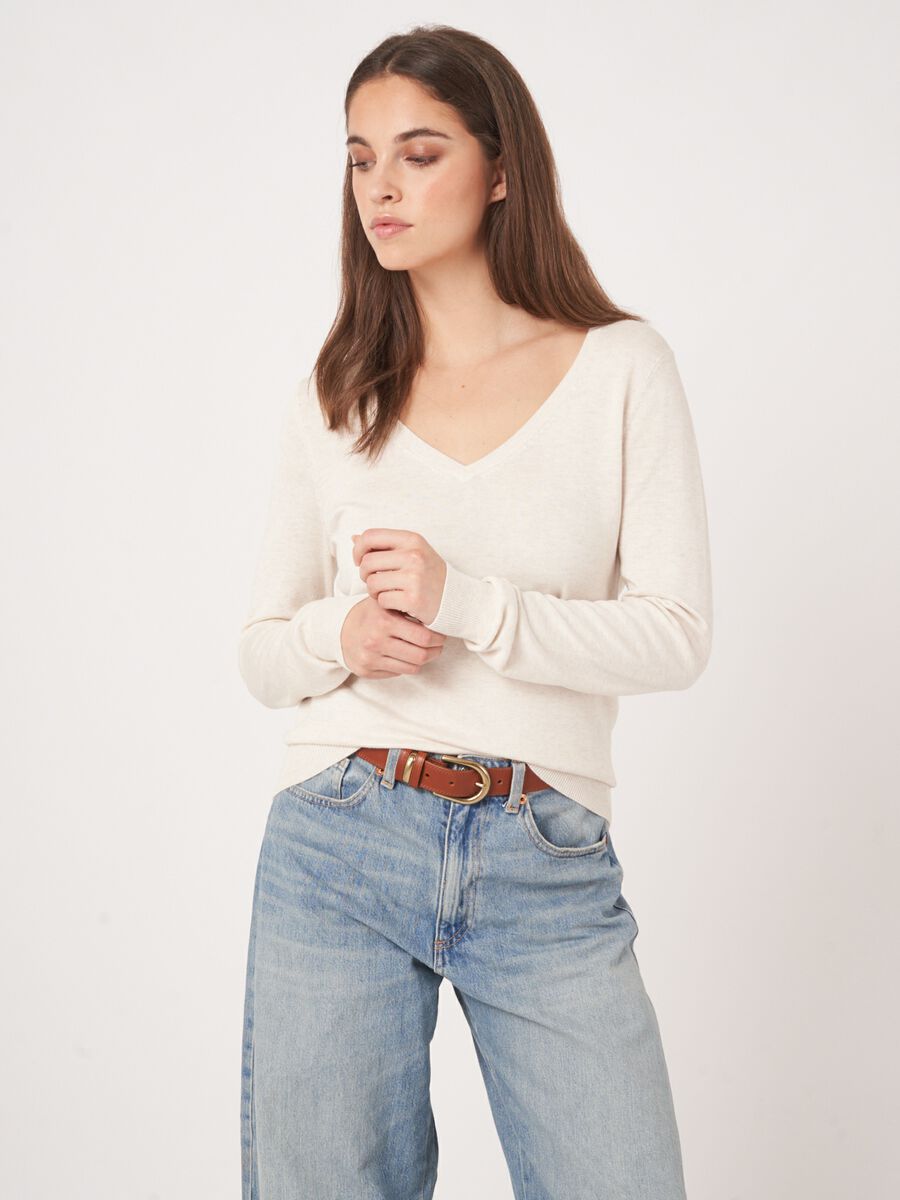 repeat cashmere Basic fijngebreide V-hals trui in katoenmix