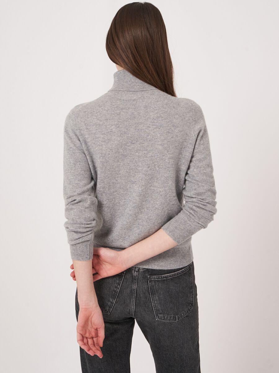 Repeat Cashmere Basic Organisch Cashmere Trui Met Rolkraag