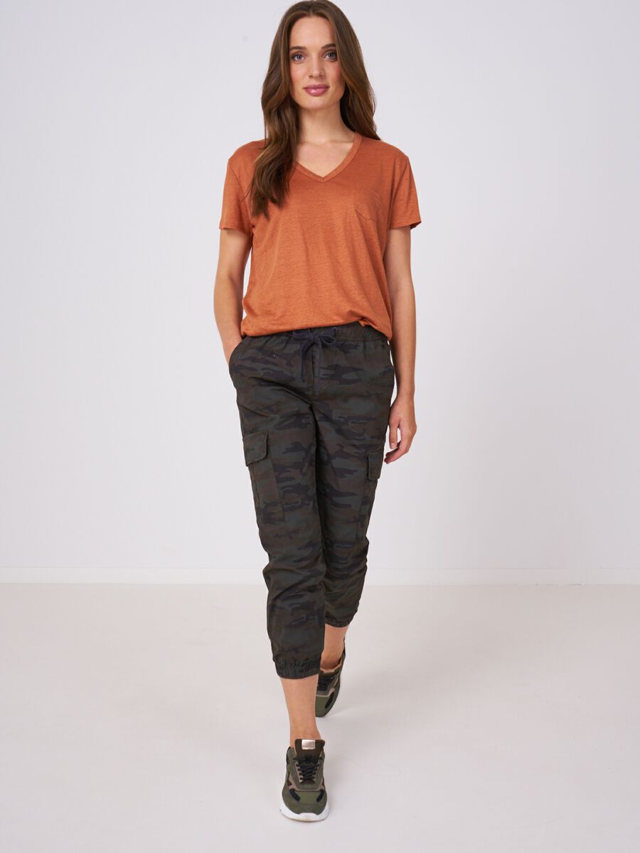 Repeat Cashmere Basic Puur Linnen V-hals T-shirt Met Borstzakje