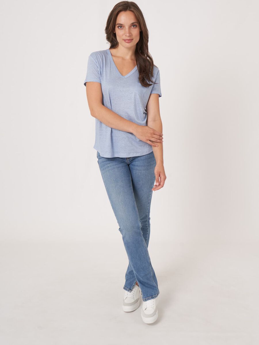 Repeat Cashmere Basic Zuiver Linnen V-hals T-shirt Met Borstzakje