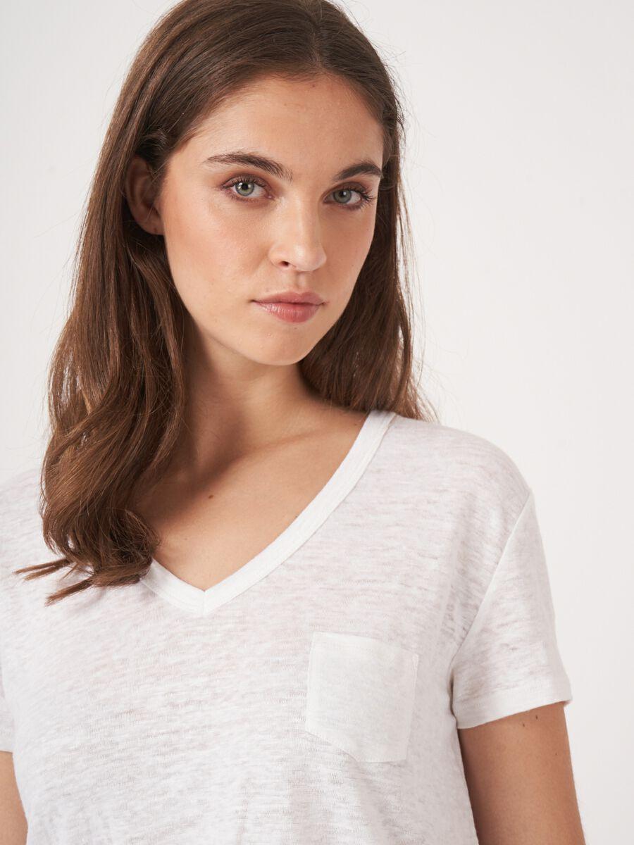 Repeat Cashmere Basic Zuiver Linnen V-hals T-shirt Met Borstzakje