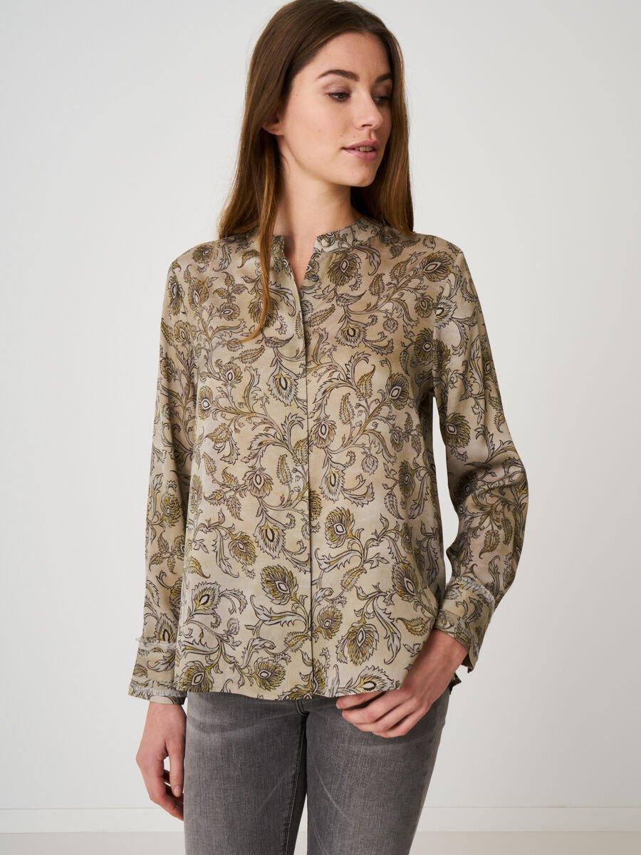 repeat cashmere Blouse in paisley print met mao kraag