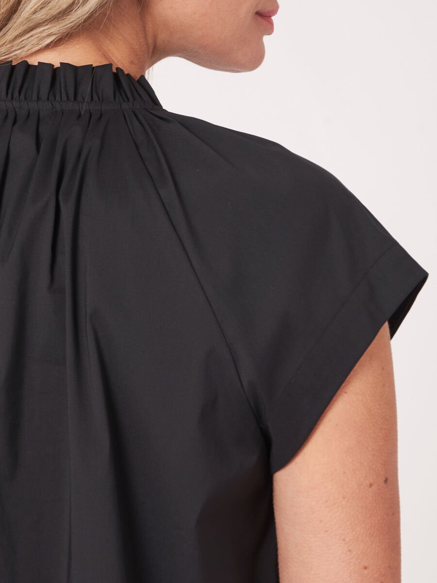 Repeat Cashmere Blouse Met Plooitjes En Koordje Aan De Hals