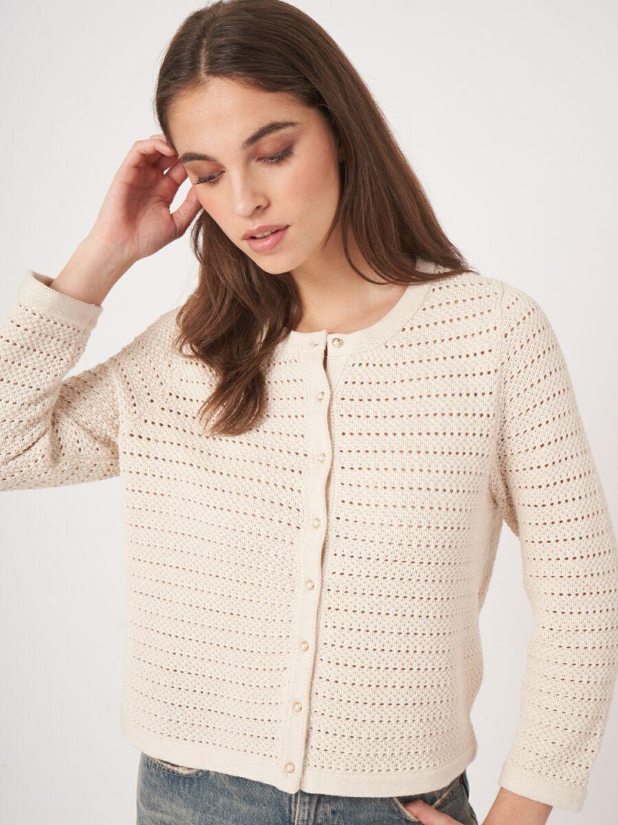 repeat cashmere Boxy ajour cardigan met parelknopen