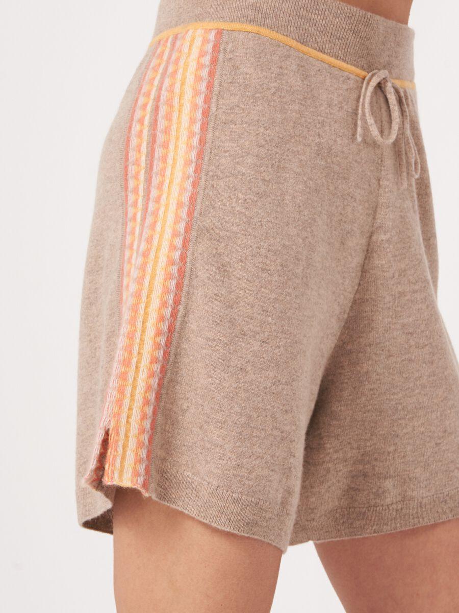 Repeat Cashmere Cashmere Short Met Gebreide Regenboog Details