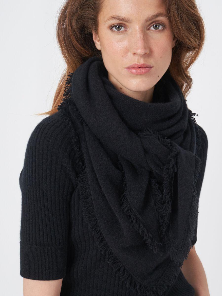 Repeat Cashmere Driehoekige Cashmere Sjaal Met Franjes