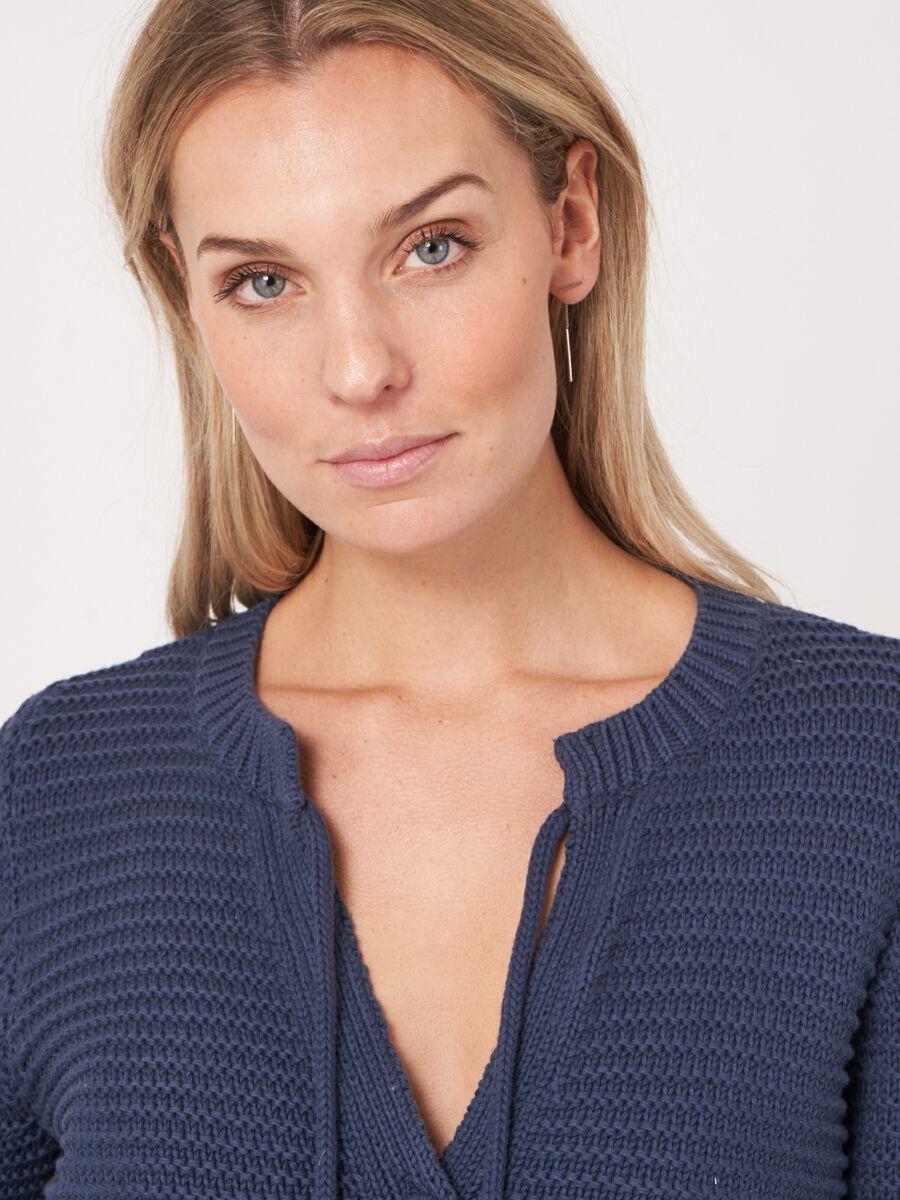 Repeat Cashmere Katoenen Gebreid Vest Met Strikkoord