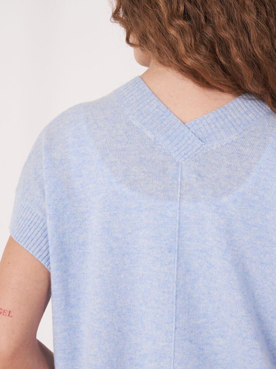 Repeat Cashmere Kort Vestje Met Geribde V-hals Op De Rug