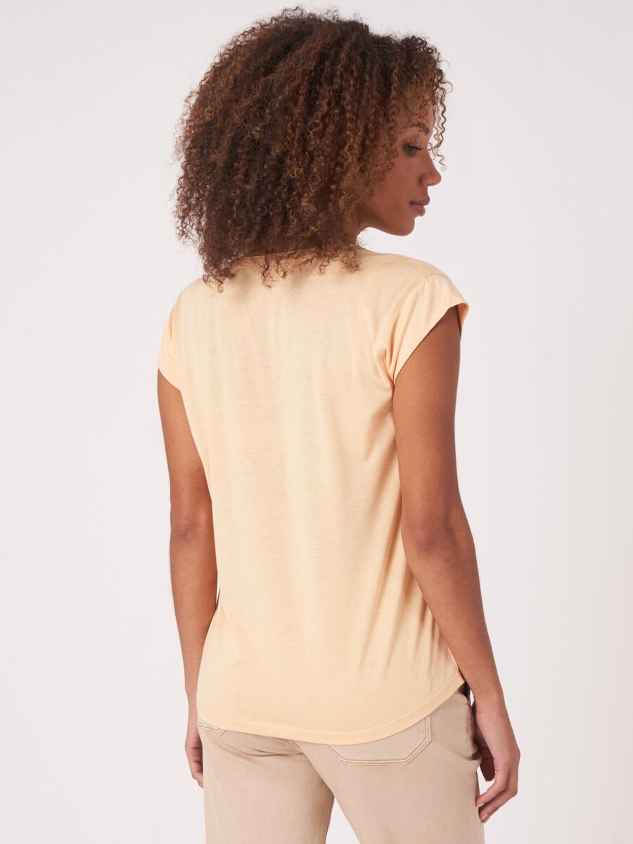 Repeat Cashmere Mouwloze Top Met Ronde Hals Met Split