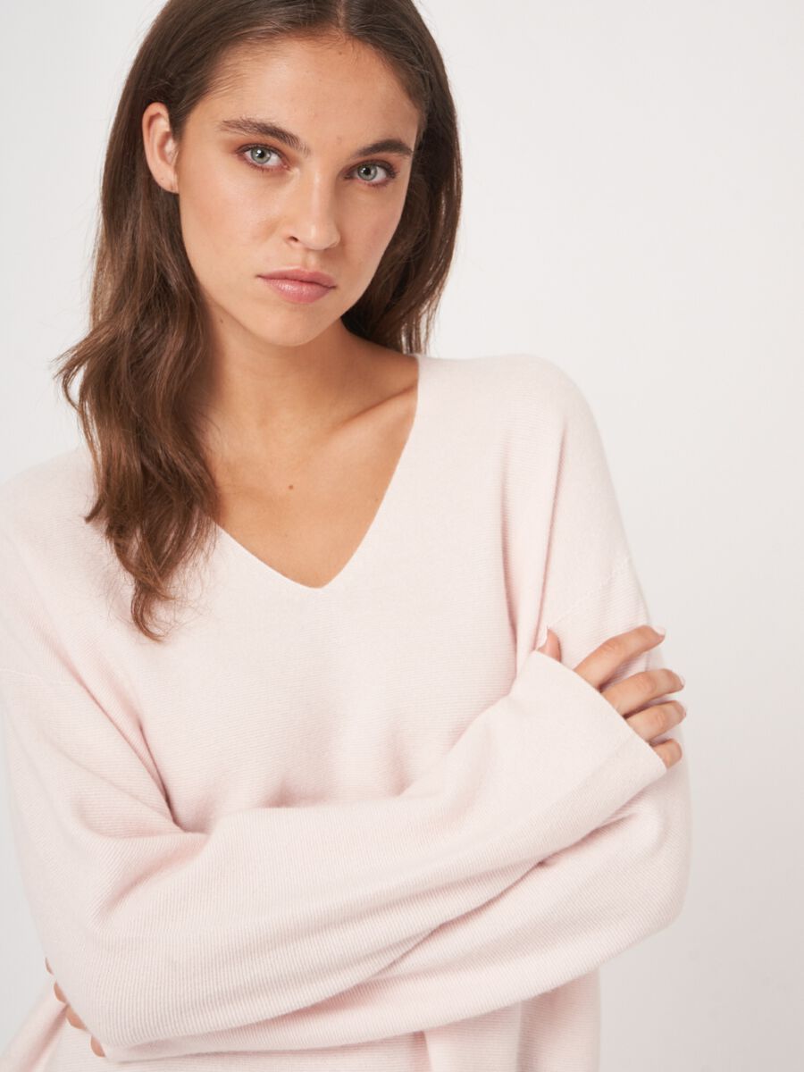 Repeat Cashmere Naadloos Gebreide Cashmere Trui Met V-hals