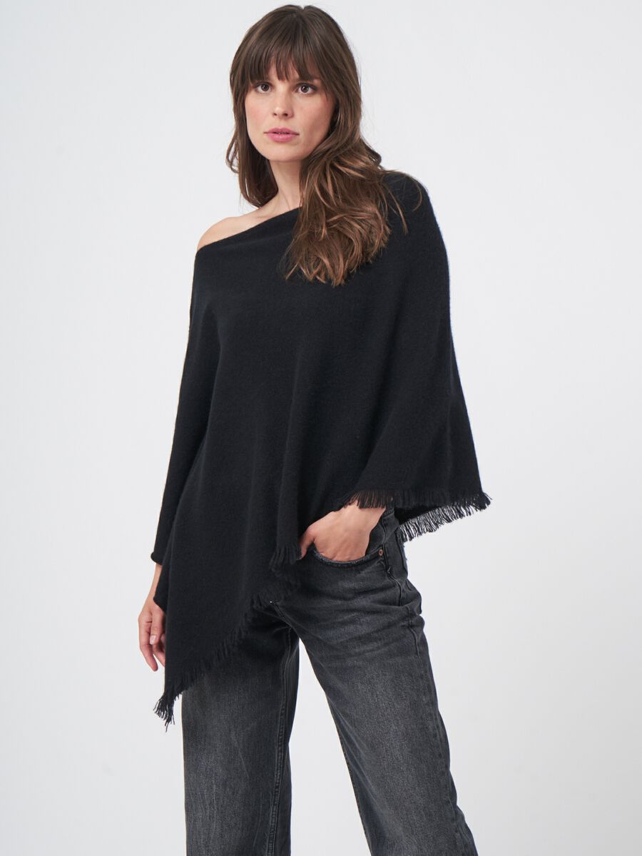 repeat cashmere Organisch cashmere poncho met franjes