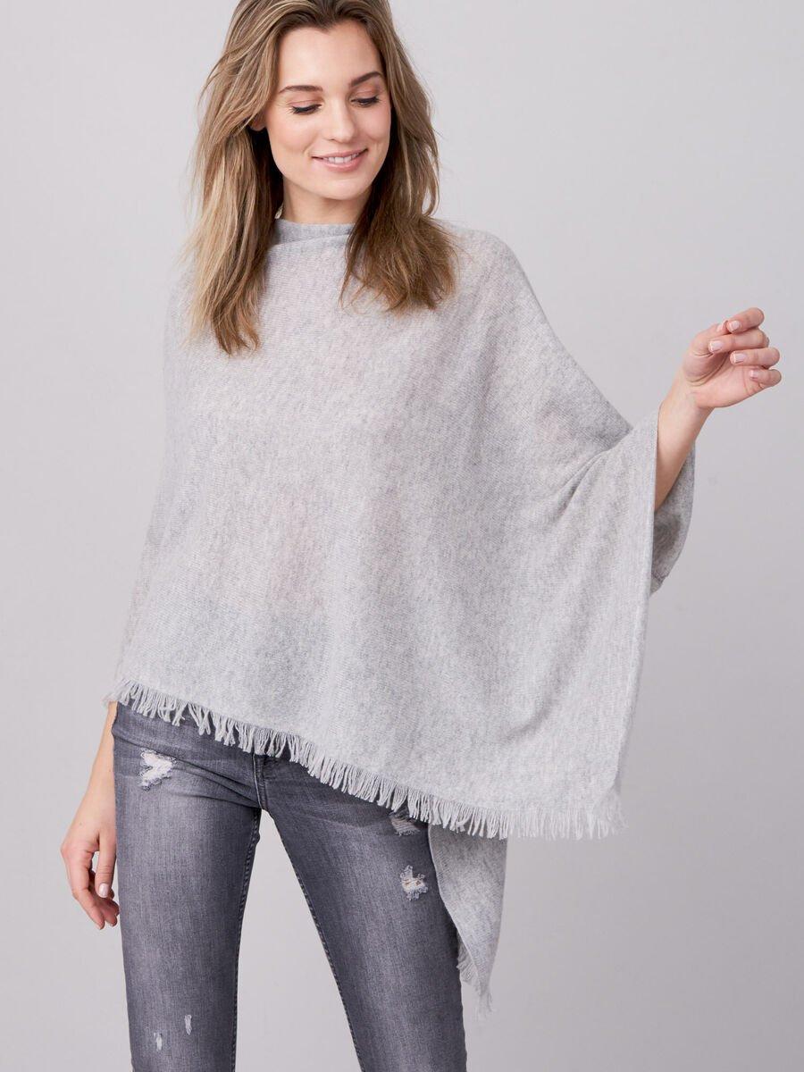 repeat cashmere Organisch cashmere poncho met franjes