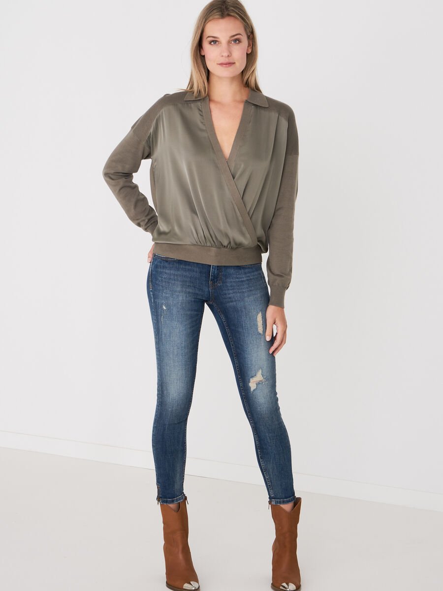 Repeat Cashmere Polotrui Met Zijden Overlappende Halslijn