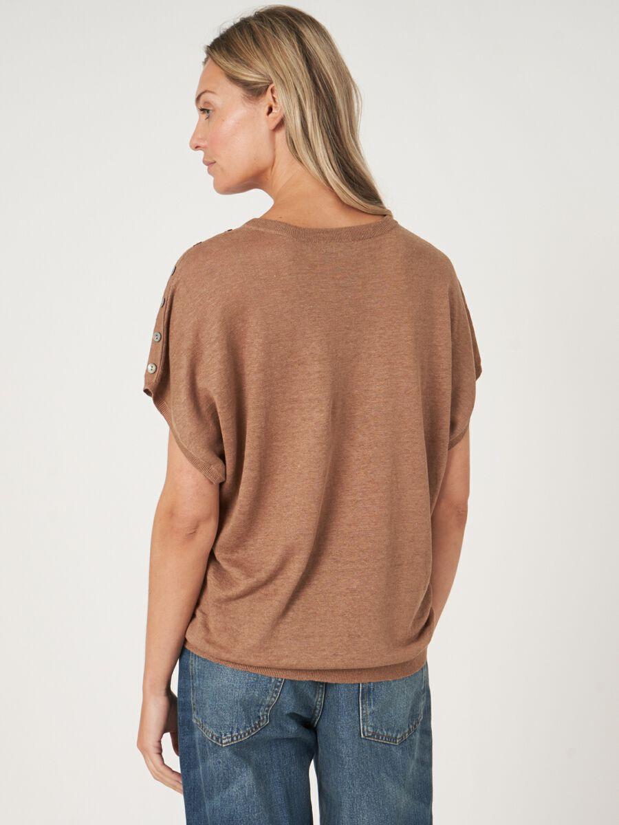 Repeat Cashmere Poncho Gebreide Zuiver Linnen Trui Met Knopen Op Schouder