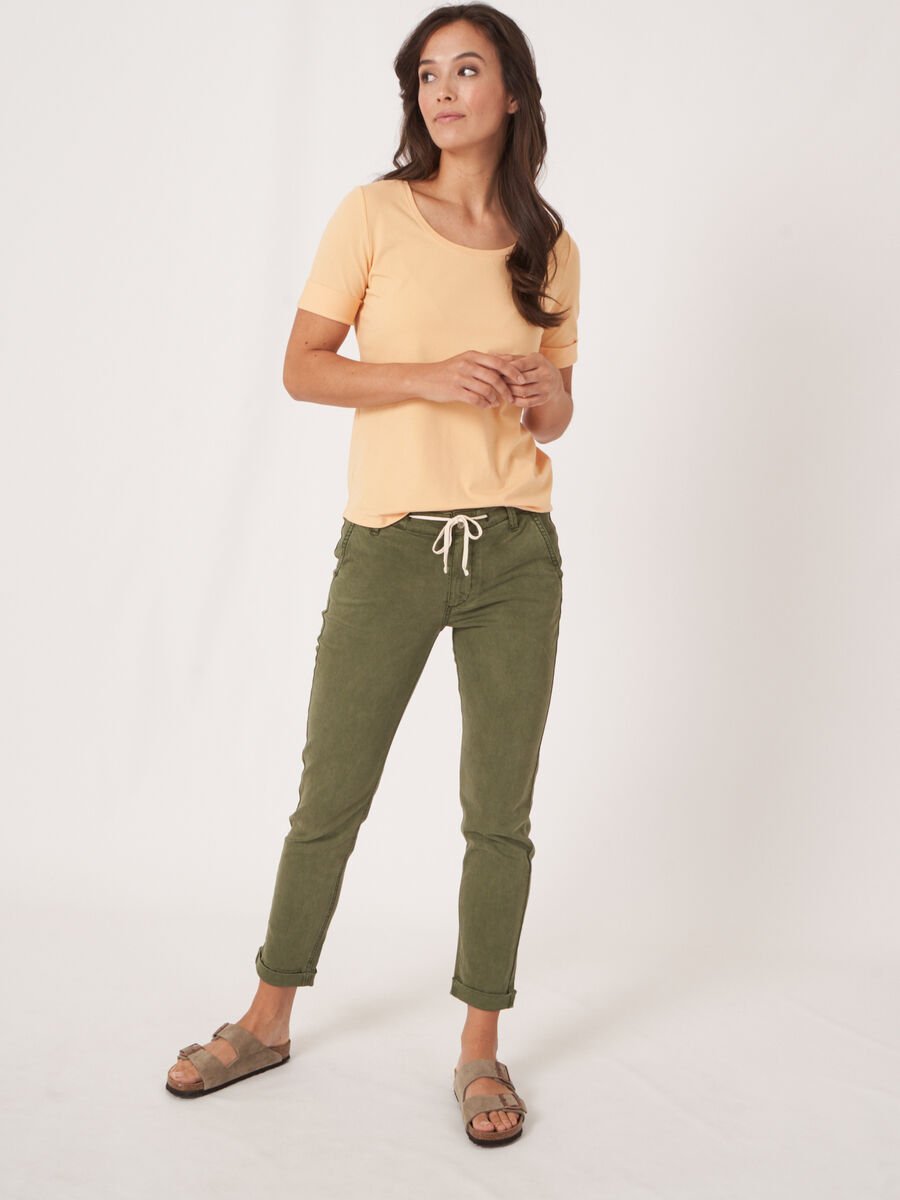 Repeat Cashmere Dames T-shirt Met Opgerolde Mouwen