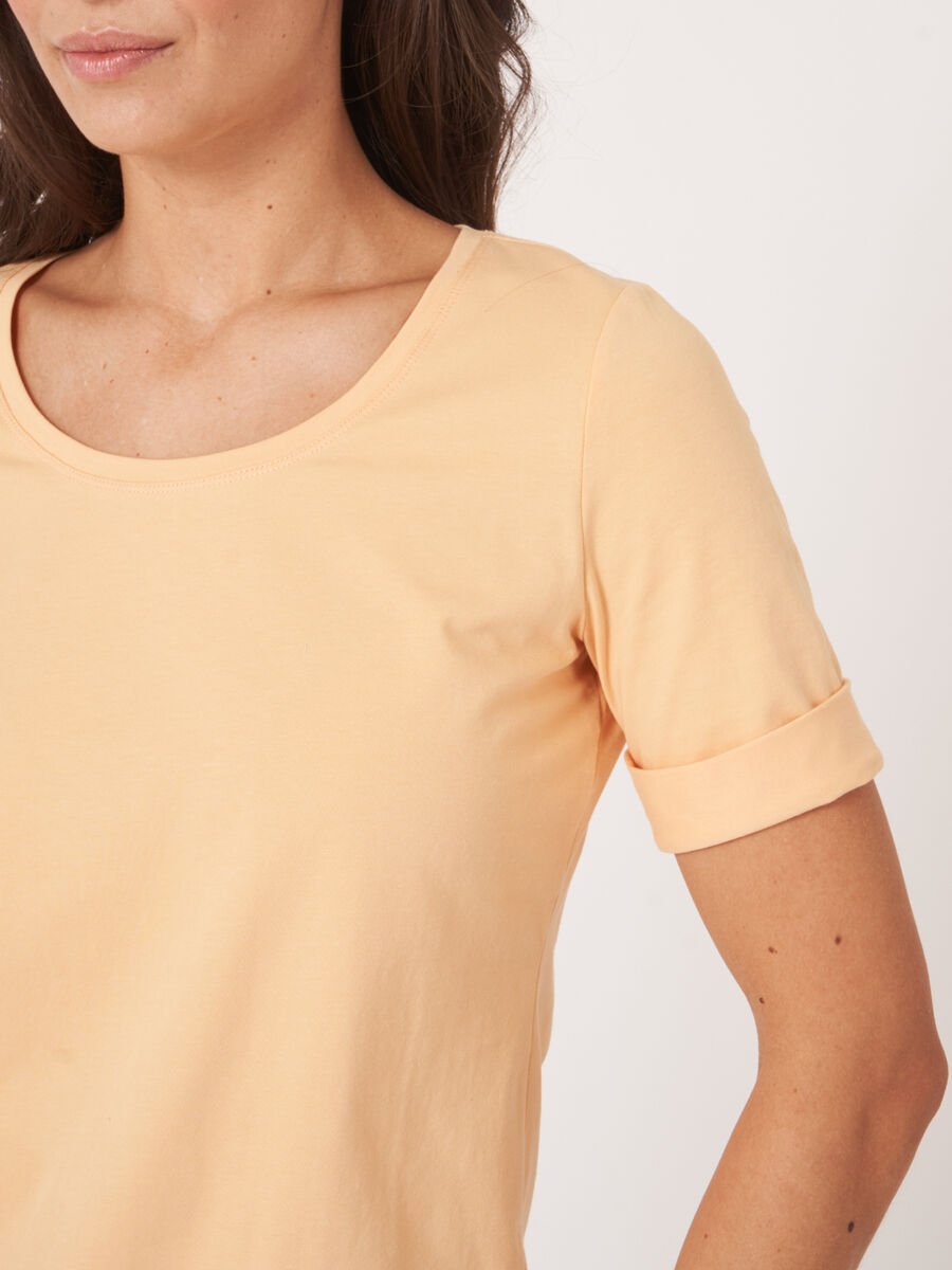 Repeat Cashmere Dames T-shirt Met Opgerolde Mouwen