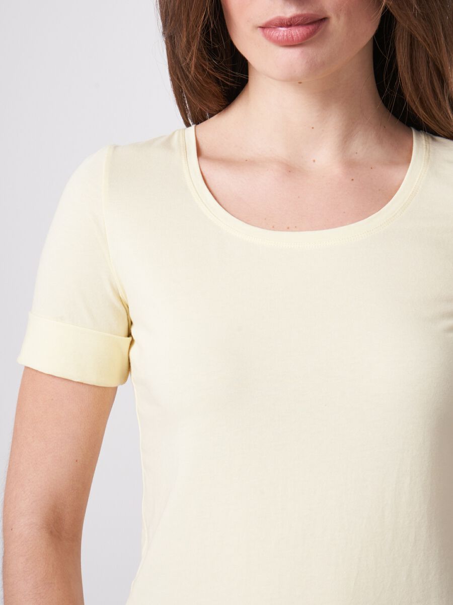Repeat Cashmere Dames T-shirt Met Opgerolde Mouwen
