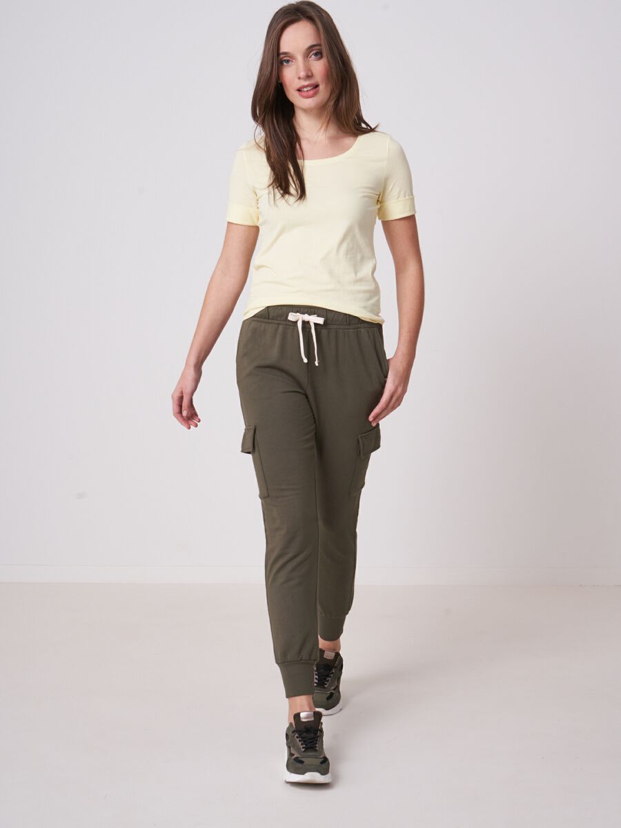 Repeat Cashmere Dames T-shirt Met Opgerolde Mouwen