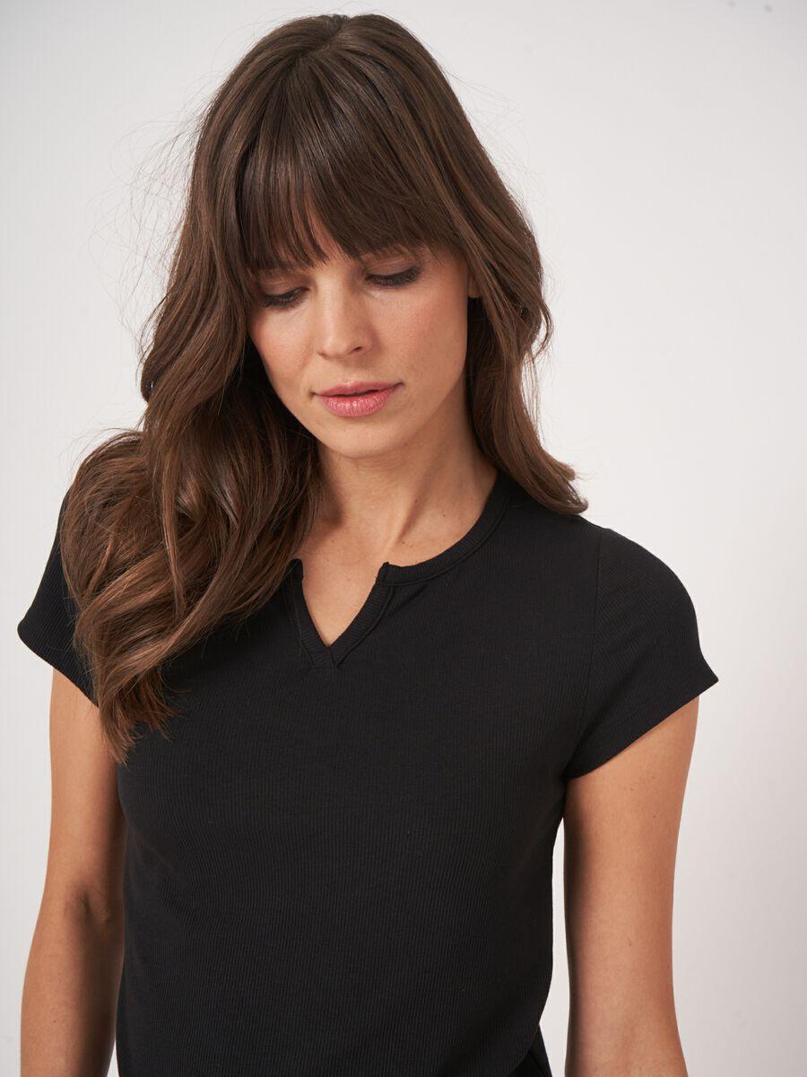 Repeat Cashmere Fijn Ribgebreid Jersey T-shirt